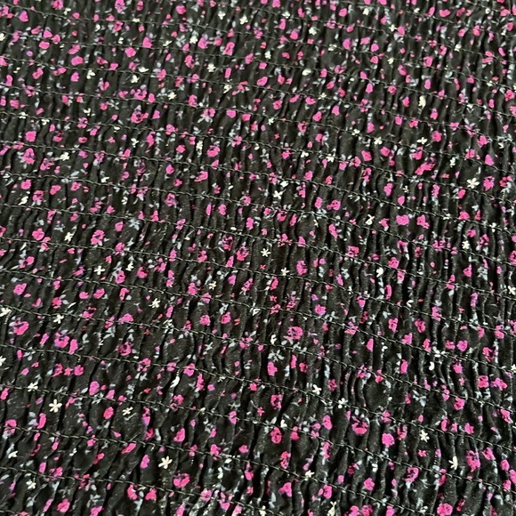 Mock turtleneck blouse - Picture 2 of 4